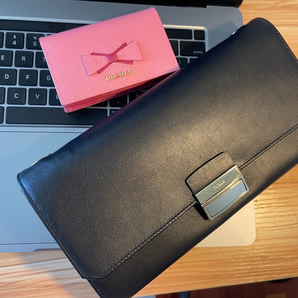 Furla Wallet on Chain crossbody bag/Wristlet black